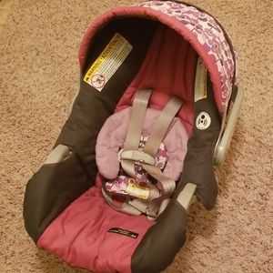 Garco girl car seat